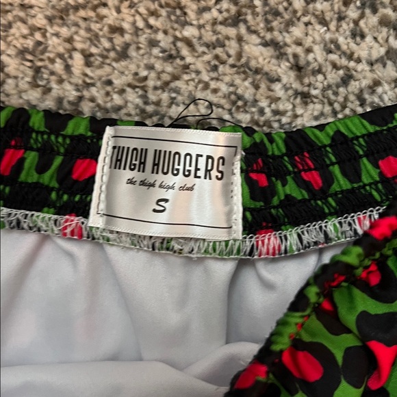 Thigh Huggers Green and Red Patterned Shorts - Picture 2 of 5